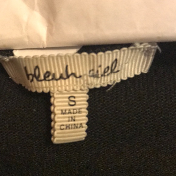 Sweater - Picture 5 of 5